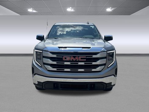 Used 2025 GMC Sierra 1500 SLE AWD/4WD image 8