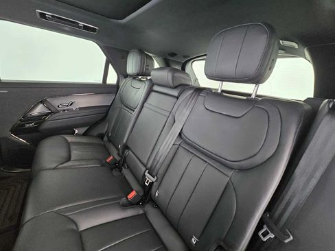 Used 2026 Land Rover Range Rover Sport SE AWD/4WD image 17
