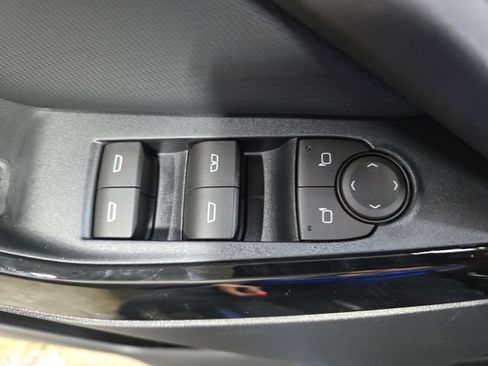 New 2026 Chevrolet Equinox LT w/ Safety and Technology Package AWD/4WD image 28
