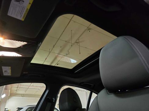 Used 2026 BMW 330i xDrive Sedan w/ Premium Package image 25