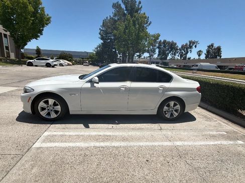 Used 2013 BMW 528i xDrive Sedan AWD/4WD image 4