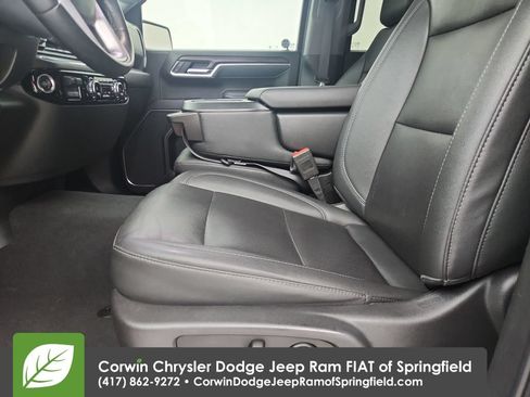 Used 2025 GMC Sierra 1500 SLT AWD/4WD image 20