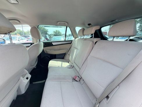 Used 2018 Subaru Outback 2.5i AWD/4WD image 18