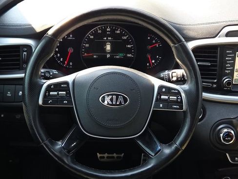 Used 2019 Kia Sorento SX image 13