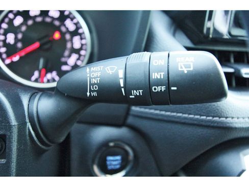 Used 2020 Toyota RAV4 XLE Premium image 17