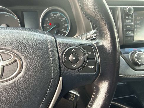 Used 2016 Toyota RAV4 XLE AWD/4WD image 21