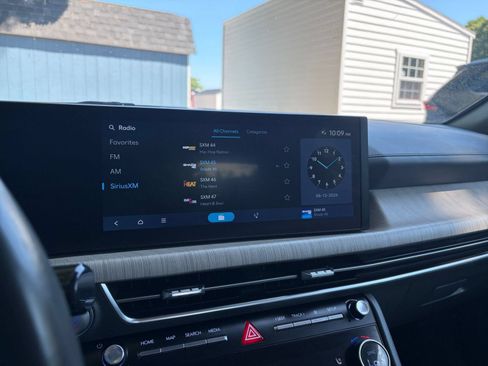 Used 2025 Hyundai Sonata SEL FWD image 20