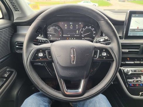 Used 2022 Lincoln Corsair AWD w/ Equipment Group 101A image 27