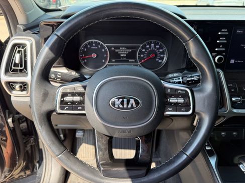 Used 2021 Kia Sorento S w/ Panoramic Sunroof Package AWD/4WD image 14
