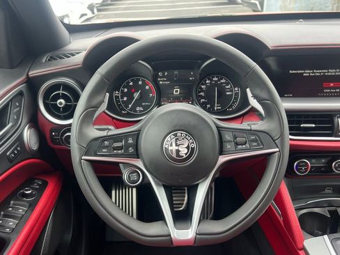 Used 2019 Alfa Romeo Stelvio Ti Sport w/ Quick Order Package 22S Sport AWD/4WD image 22
