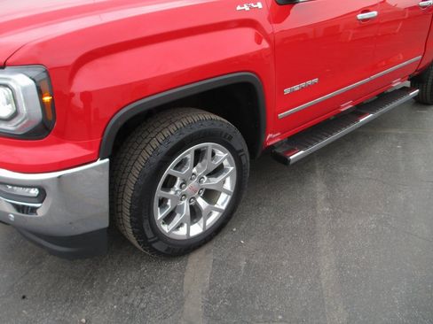 Used 2017 GMC Sierra 1500 SLT w/ SLT Premium Package image 13