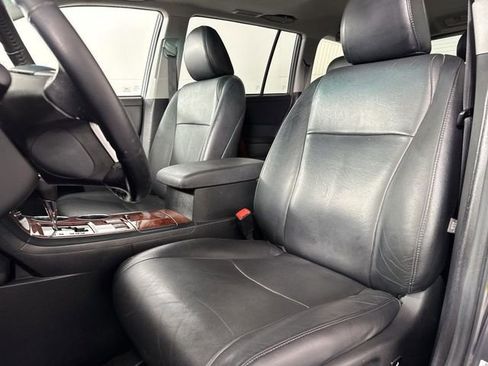Used 2013 Toyota Highlander Limited image 19