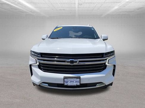 Used 2021 Chevrolet Suburban LT w/ Luxury Package AWD/4WD image 30