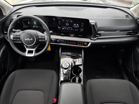 Used 2025 Kia Sportage LX FWD image 15