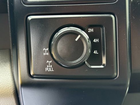 Used 2015 Ford F150 XL w/ Equipment Group 101A Mid AWD/4WD image 27