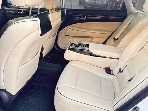 Used 2014 Hyundai Equus Ultimate image 16