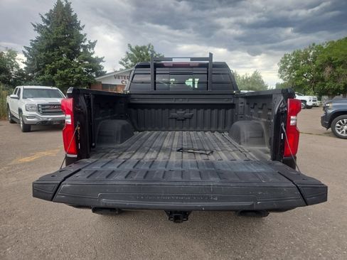 Used 2025 Chevrolet Silverado 1500 LT Trail Boss w/ LT Trail Boss Premium Package AWD/4WD image 18