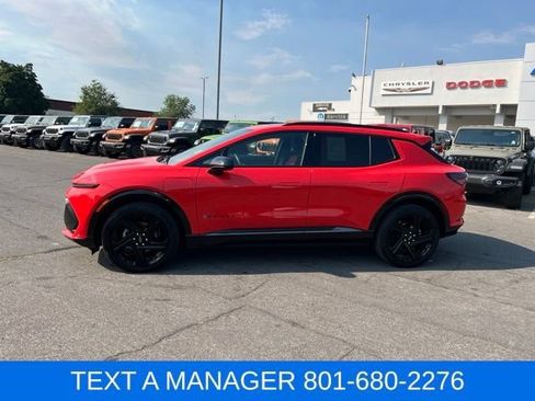 Used 2025 Chevrolet Equinox EV RS AWD/4WD image 2