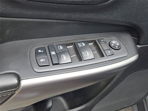 Used 2021 Jeep Cherokee Latitude Lux AWD/4WD image 22