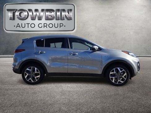Certified 2020 Kia Sportage EX image 3