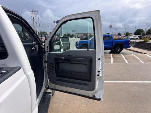 Used 2012 Ford F250 XL w/ PWR Equipment Group AWD/4WD image 16