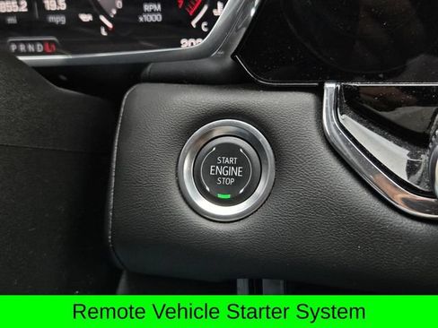 Used 2024 GMC Canyon Elevation w/ Convenience Package RWD image 16
