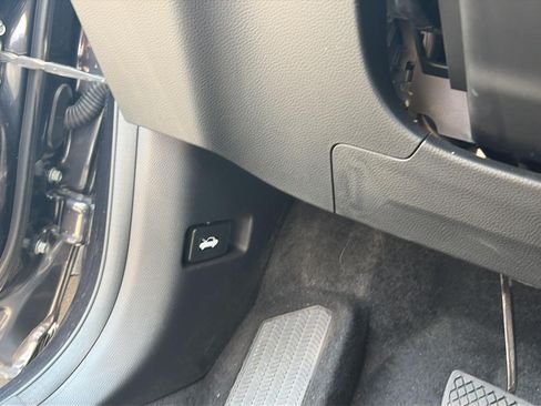 Certified 2026 Honda CR-V EX-L image 18