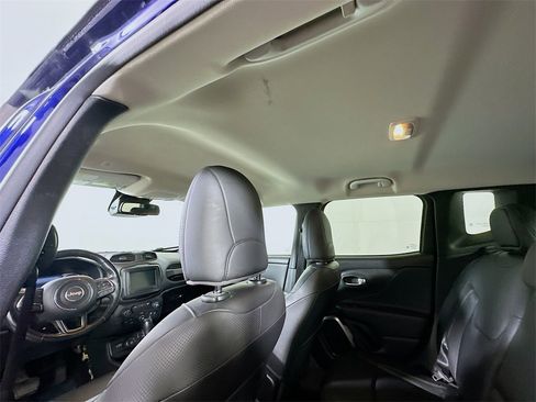 Used 2019 Jeep Renegade Limited w/ LED Lighting Group image 13