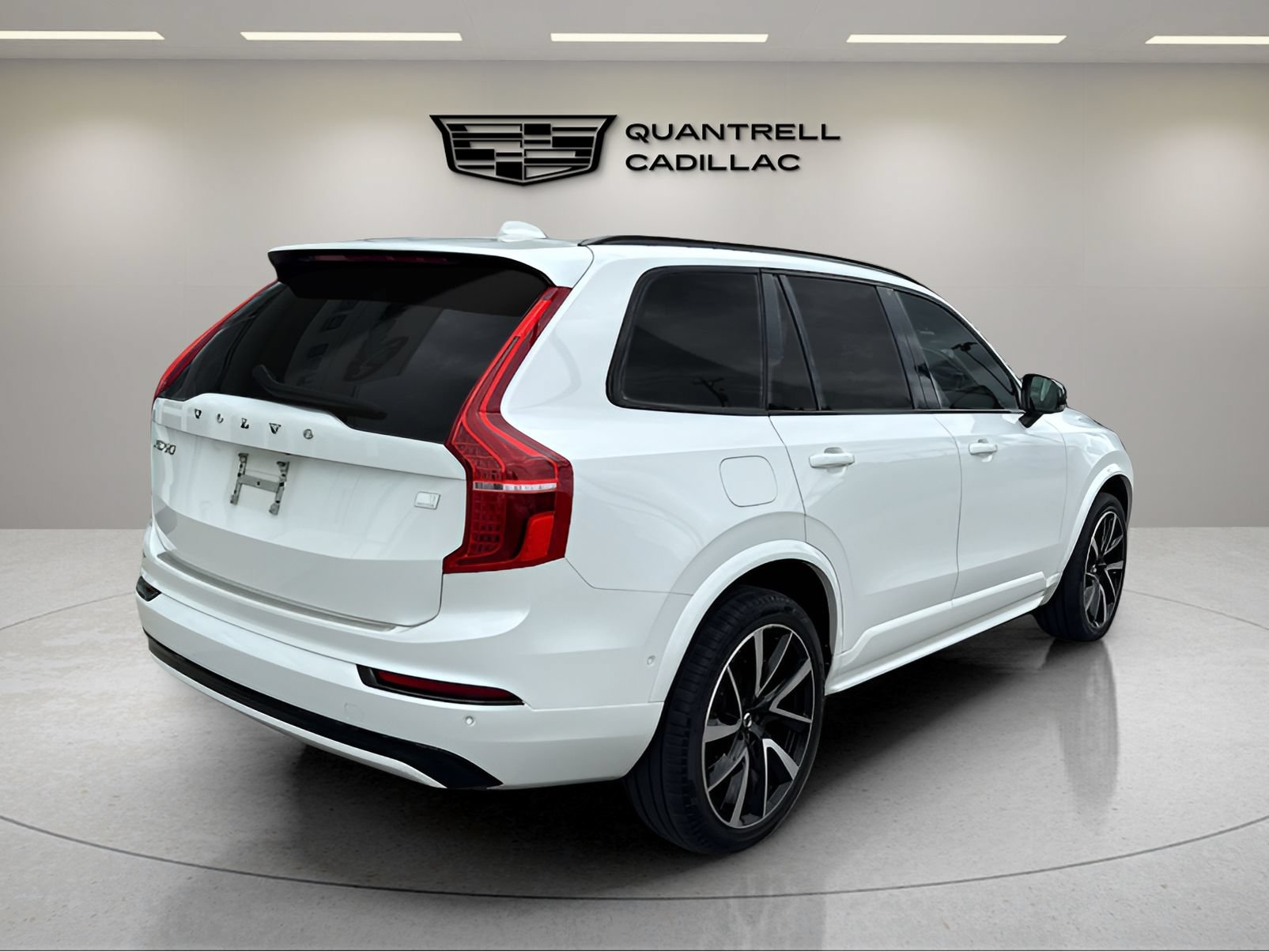 Certified 2023 Volvo XC90 T8 Plus w/ Protection Package Premier AWD/4WD image 3