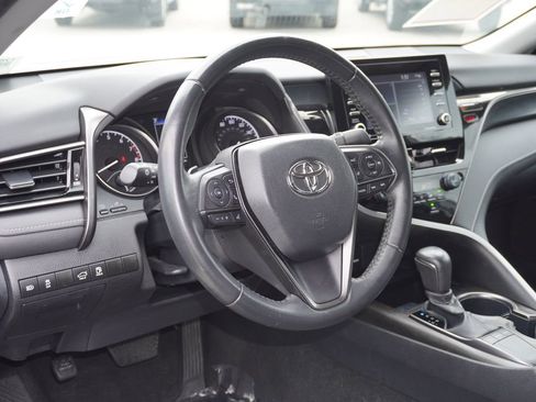 Certified 2023 Toyota Camry SE FWD image 9