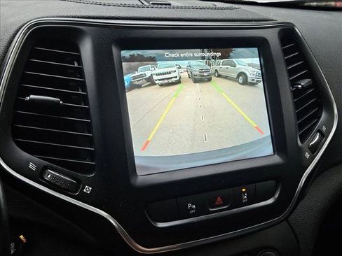 Used 2021 Jeep Cherokee Latitude Lux 80th Anniv w/ Quick Order Package 26U 80TH image 14