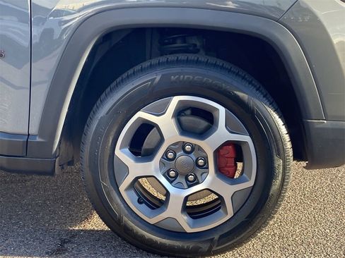 Used 2022 Jeep Compass Trailhawk w/ Trailhawk Convenience Group image 7