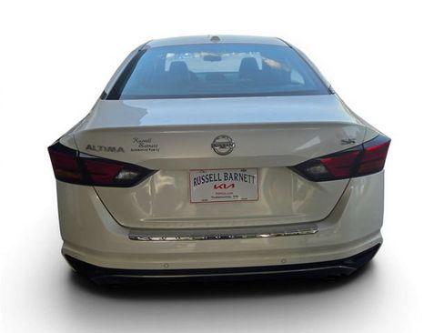 Used 2022 Nissan Altima 2.5 SR FWD image 19