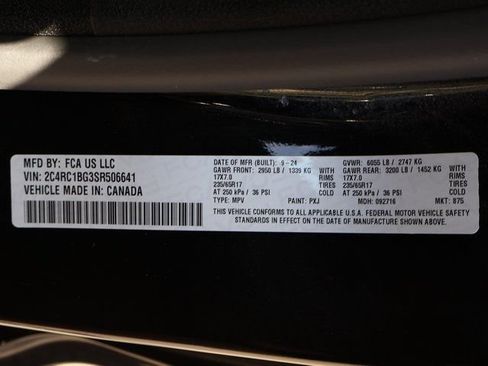 Used 2025 Chrysler Pacifica Select FWD image 46