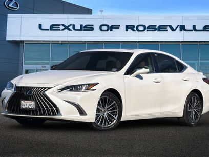 Certified 2025 Lexus ES 300h w/ Premium Package