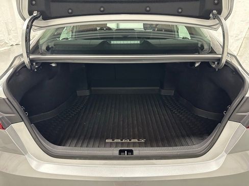 Used 2025 Toyota Camry LE image 49