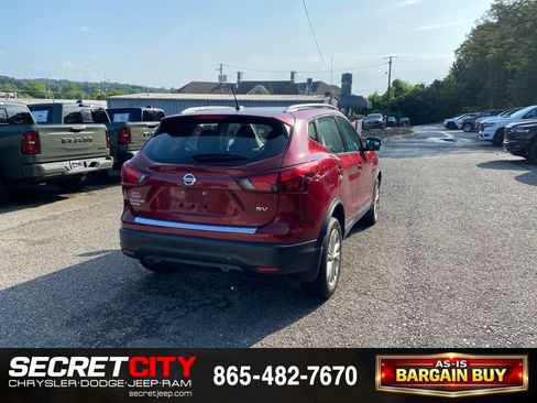 Used 2019 Nissan Rogue Sport SV w/ Technology Package FWD image 5