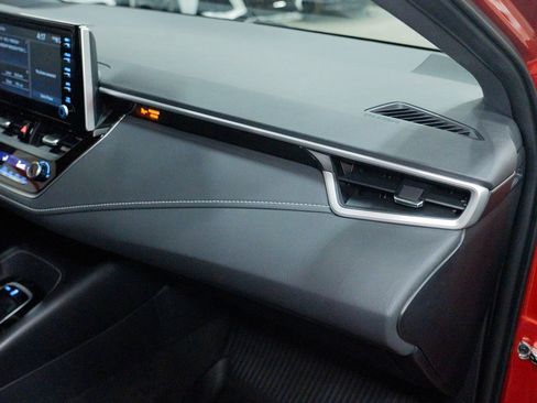 Used 2019 Toyota Corolla SE image 25