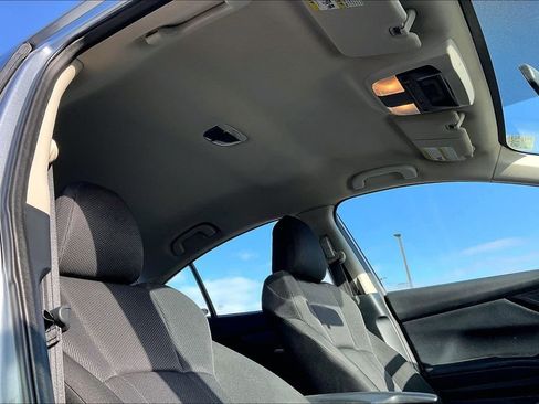 Used 2017 Subaru Impreza 2.0i image 25