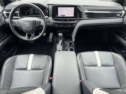 Used 2025 Toyota Camry SE w/ Convenience Package AWD/4WD image 12