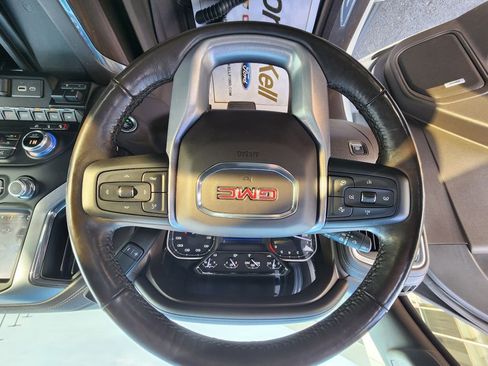 Used 2020 GMC Sierra 1500 SLT image 13