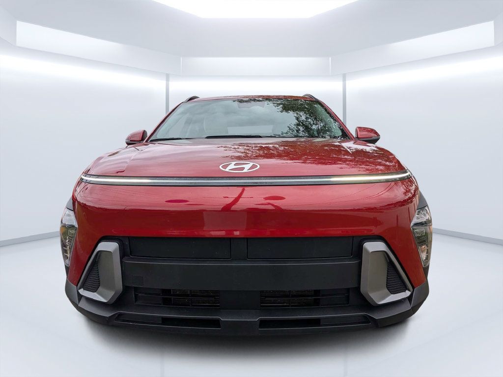 Used 2025 Hyundai Kona SEL FWD image 8