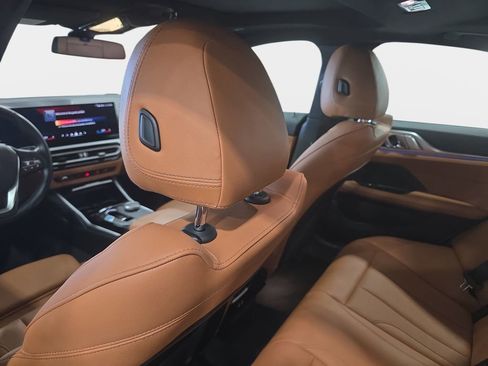 Used 2024 BMW i4 eDrive35 image 11