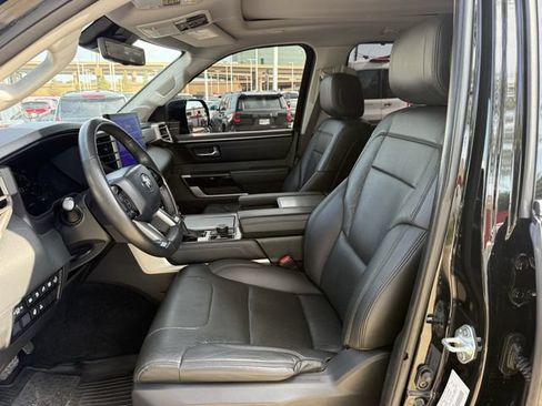 Used 2023 Toyota Sequoia Limited w/ Tow Technology Package AWD/4WD image 29