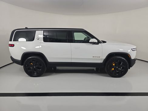 Used 2024 Rivian R1S Adventure AWD/4WD image 6