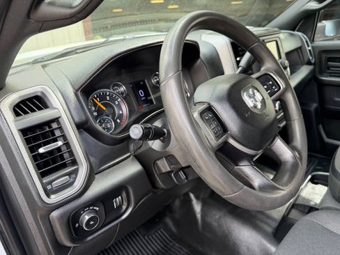 Used 2022 RAM 5500 Tradesman w/ Chrome Appearance Group AWD/4WD image 28