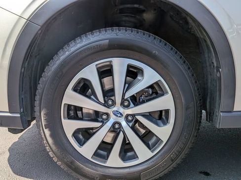 Used 2020 Subaru Outback Premium AWD/4WD image 9