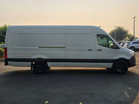 New 2026 Mercedes-Benz Sprinter 2500 image 7
