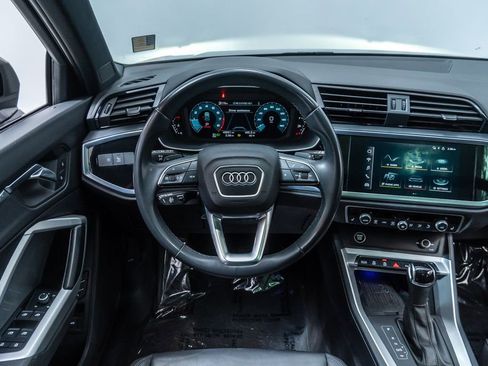 Used 2022 Audi Q3 2.0T Premium Plus w/ Premium Plus Package AWD/4WD image 14