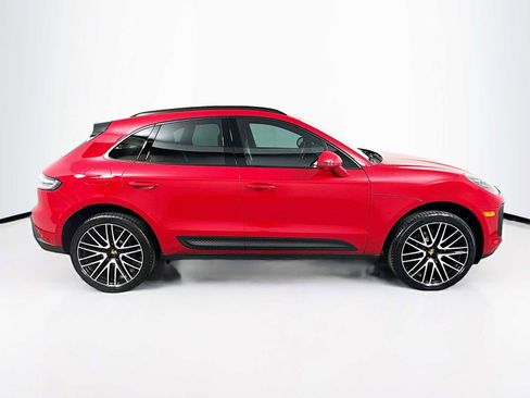 New 2025 Porsche Macan image 8